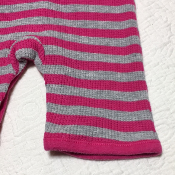 0-3m (5/$20) Thermal Knit Romper by Old Navy - Picture 11 of 14